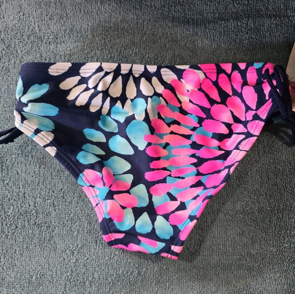 Kanu Girl size 8 tankini (A3) - Picture 8 of 8